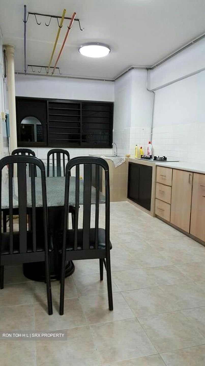 Blk 304 Clementi Avenue 4 (Clementi), HDB 3 Rooms #433775791